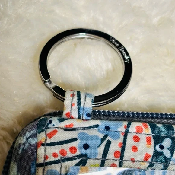 Vera Bradley Cotton Quilted ID Case Zipper Wallet - Picture 4 of 5